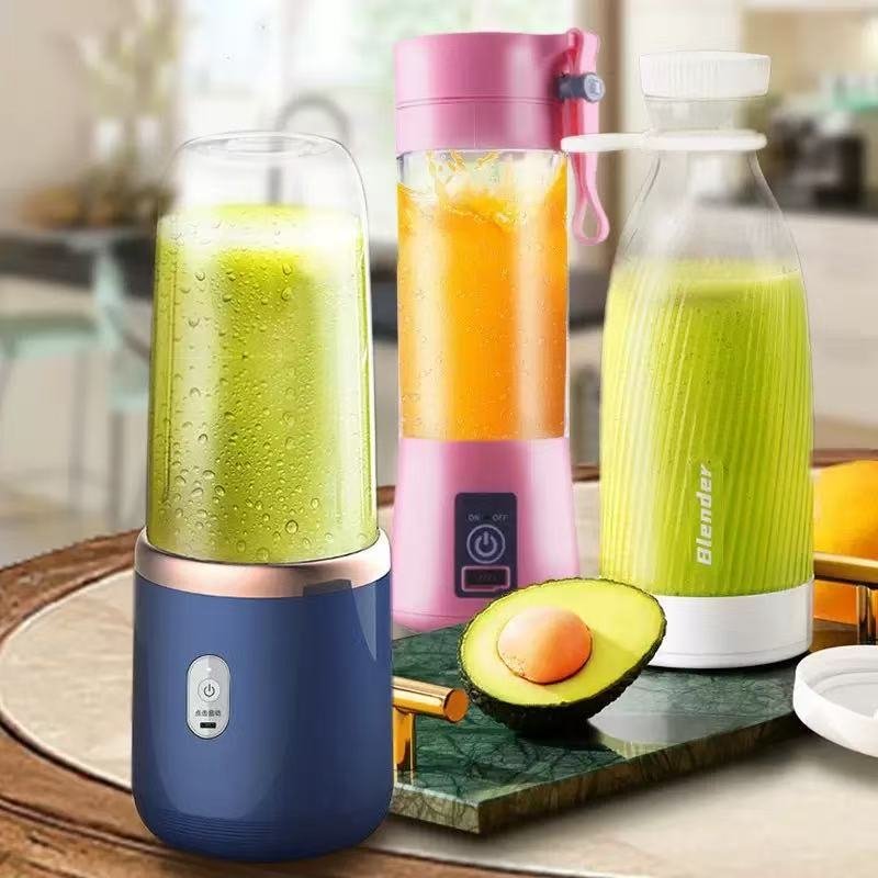 Mini portable juicer